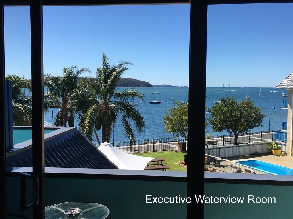 Mariners On The Waterfront Motel เบทแมนส์เบย์ ภายนอก รูปภาพ