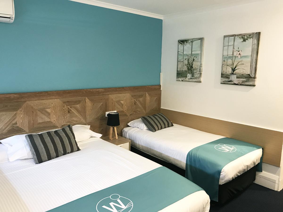 Mariners On The Waterfront Motel เบทแมนส์เบย์ ภายนอก รูปภาพ