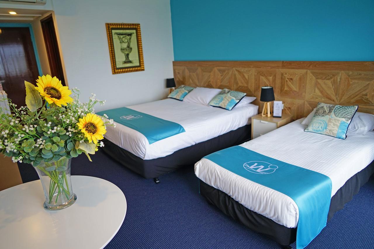 Mariners On The Waterfront Motel เบทแมนส์เบย์ ภายนอก รูปภาพ