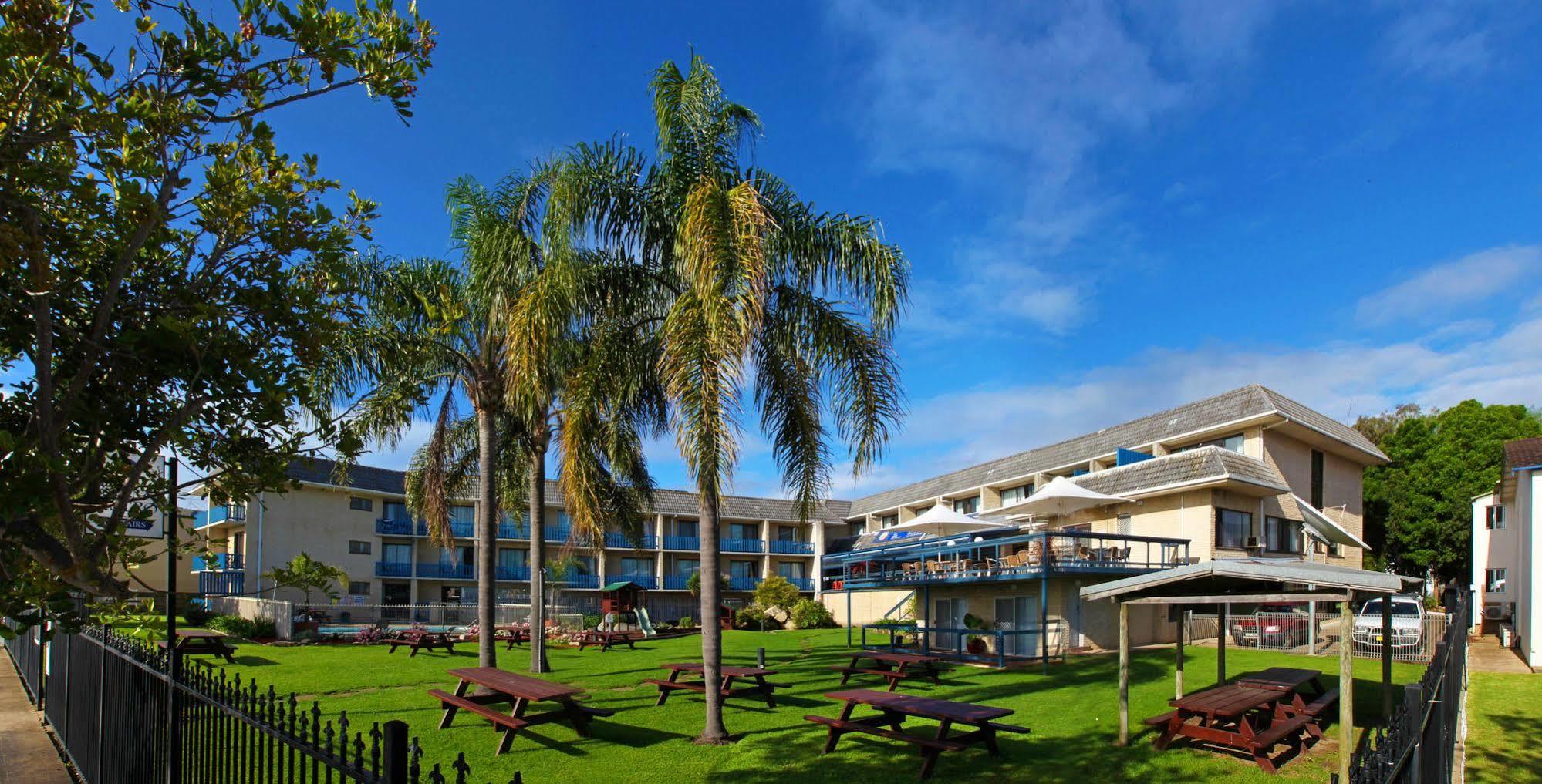 Mariners On The Waterfront Motel เบทแมนส์เบย์ ภายนอก รูปภาพ